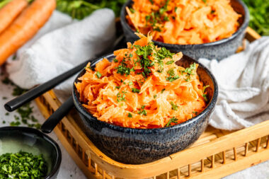 Karottensalat mit Sahne