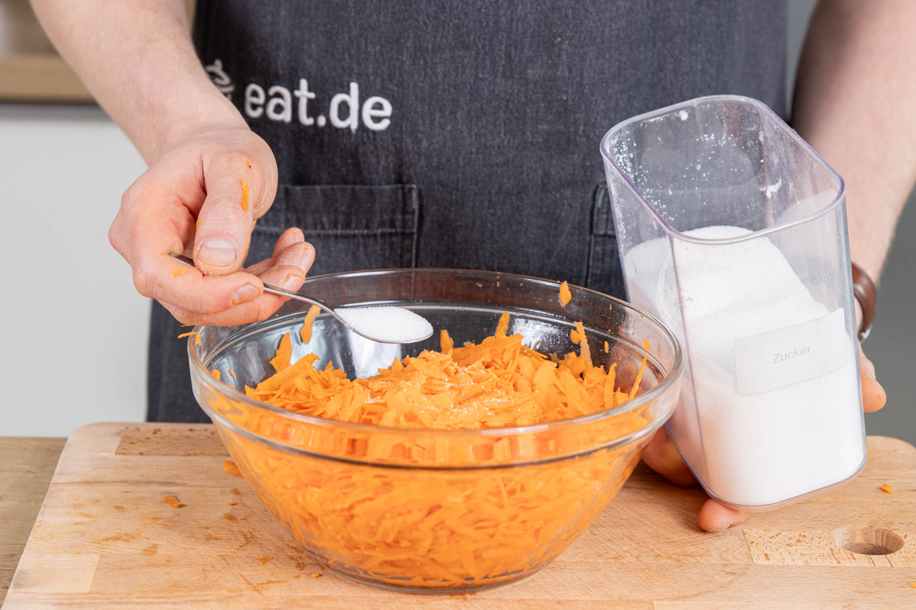 Karottensalat mit Sahne | Rezept