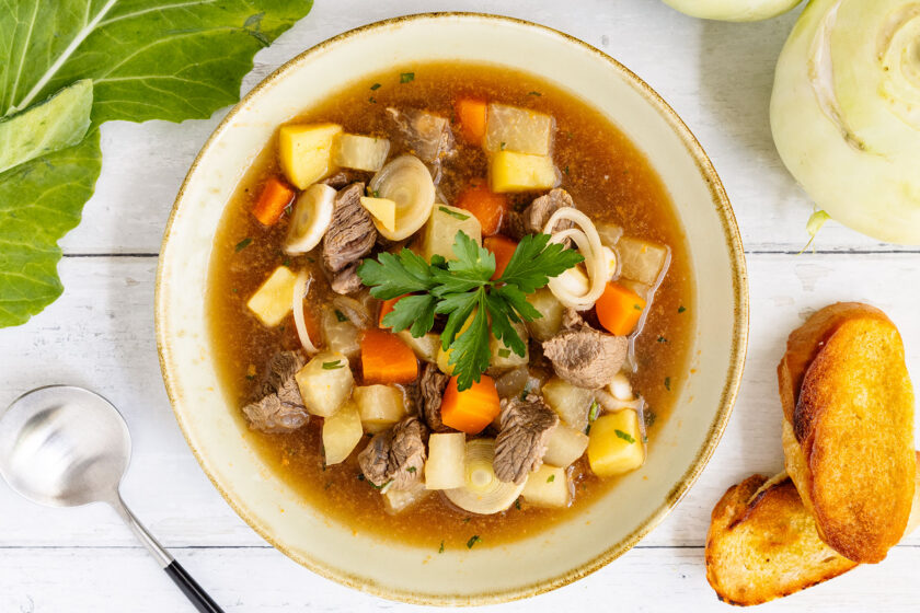 Kohlrabi-Eintopf mit Rindfleisch