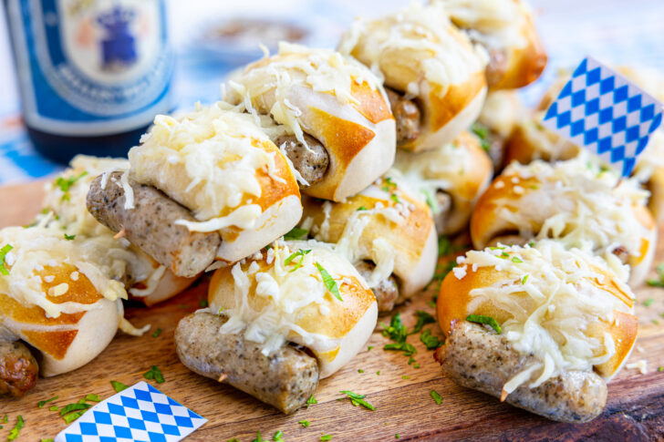 Laugen-Wurst-Spieße mit Käse