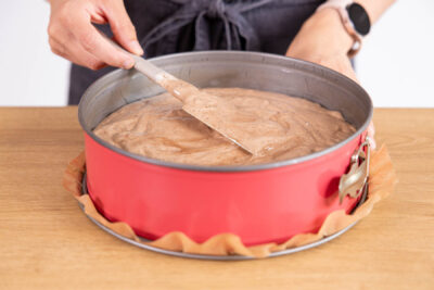 Biskuitboden für die Mokkatorte backen
