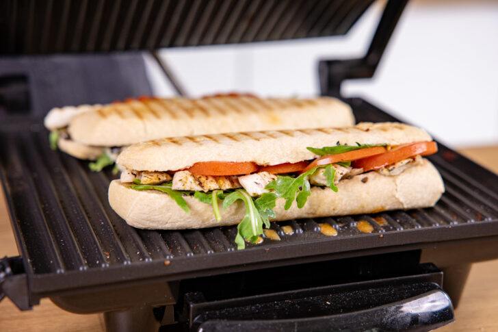 gegrillte Panini im Kontaktgrill
