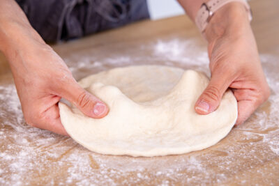 Pizzateig formen