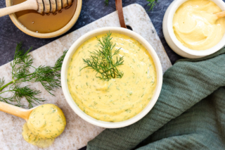 Senf-Honig-Dill-Sauce