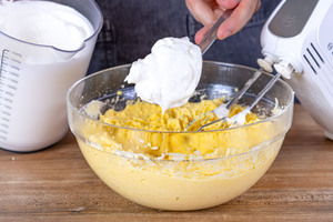 Eischnee unterheben