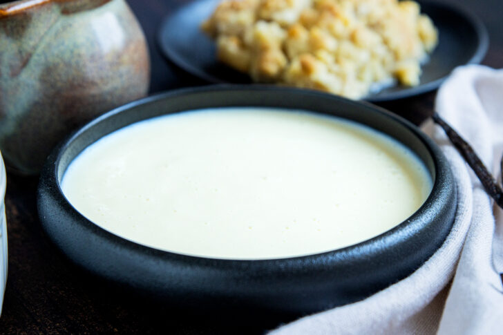 Vanillesauce mit Puddingpulver Detail