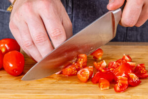 Tomaten würfeln