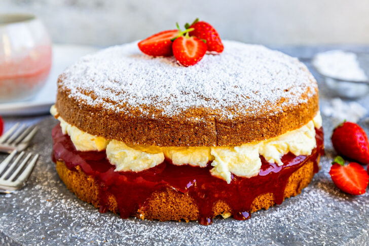 Victoria-Sponge-Cake