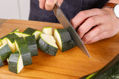 Zucchini schneiden