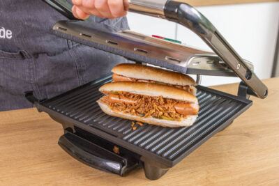 Hot Dogs im Kontaktgrill
