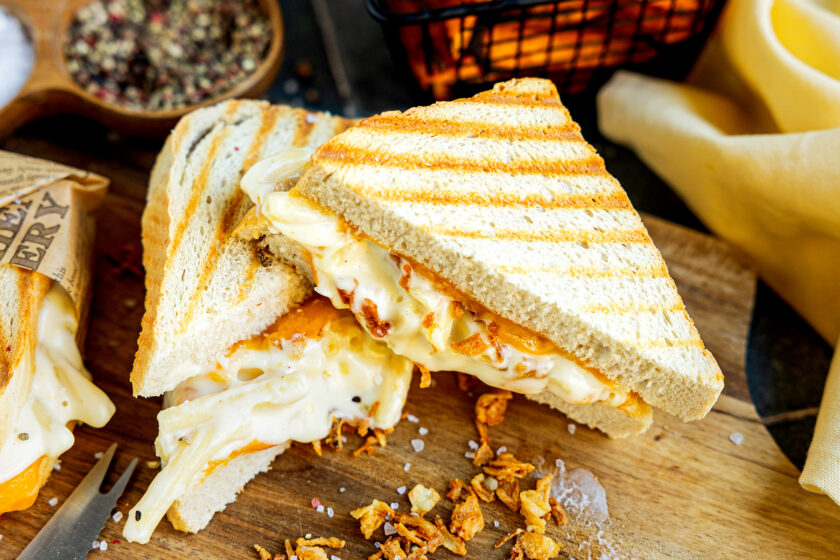Mac and Cheese Sandwich aus dem Kontaktgrill