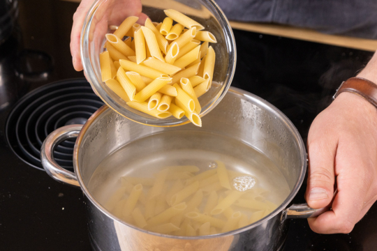Nudeln mit Tomatensauce | Rezept