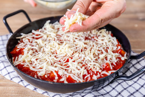 Streukäse verteilen