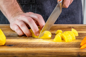 Kartoffeln würfeln