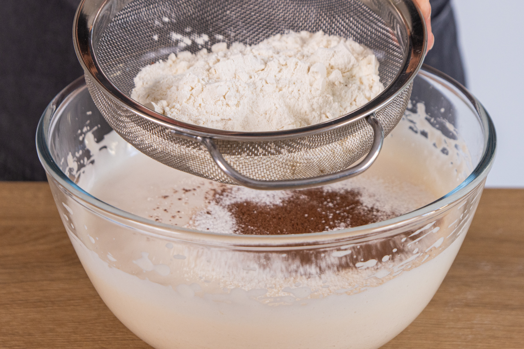 Schoko-Biskuitrolle | Rezept