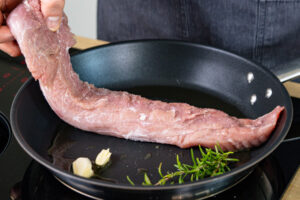 Schweinefilet kräftig anbraten