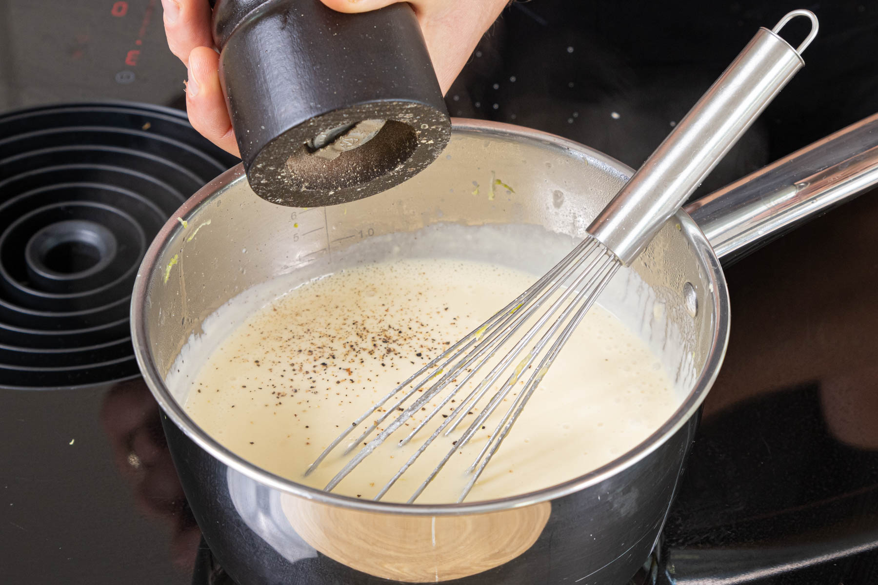 Senfsoße zu Fisch: schnell & einfach | Rezept Senfsoße zu Fisch: schnell & einfach | Rezept