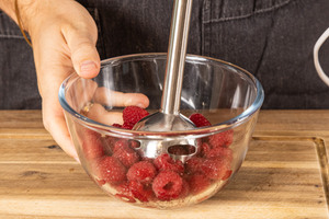 Himbeeren pürieren