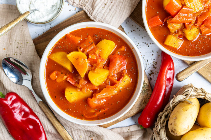 Kartoffelgulasch mit Paprika