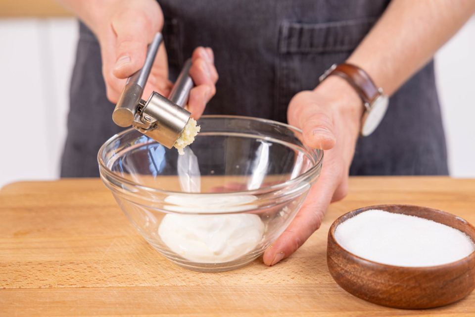 Knoblauch-Joghurt-Marinade für Hähnchen | Rezept