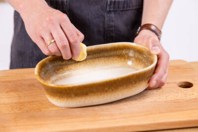 Form mit Butter einfetten