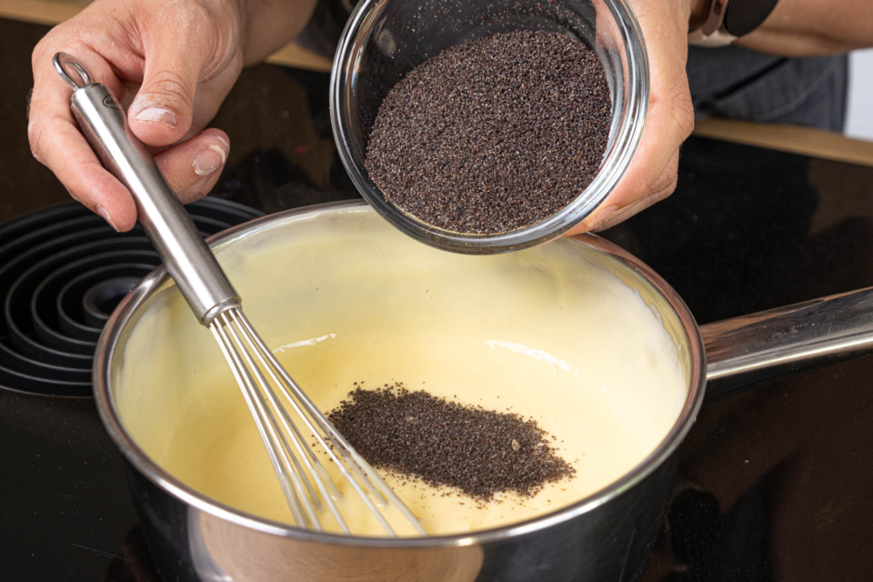 Mohnkuchen mit Pudding | Rezept Mohnkuchen mit Pudding | Rezept