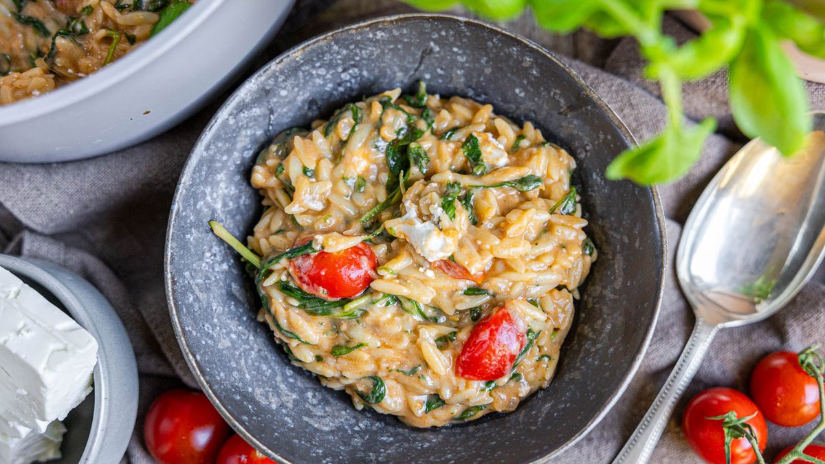 One Pot Orzo mit Spinat und Feta | Rezept
