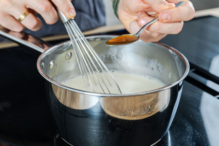 Vanillepaste dazugeben