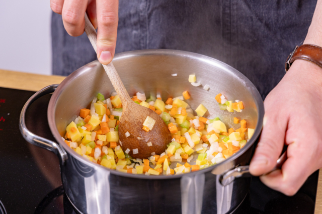 Vegetarische Linsensuppe: einfach &amp; lecker | Rezept