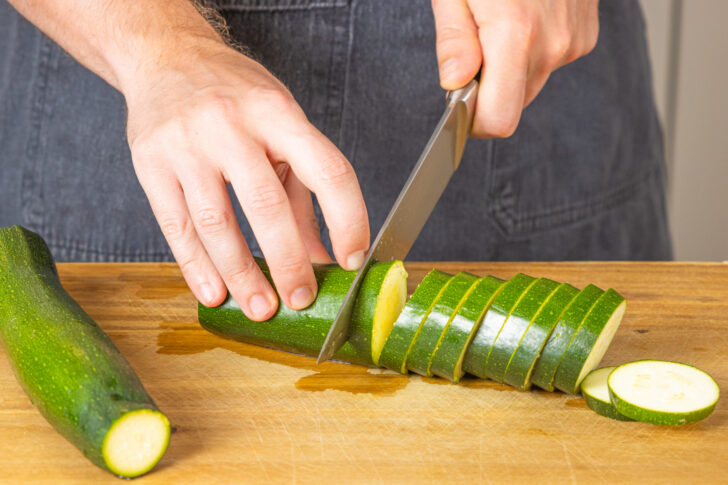Zucchini schneiden