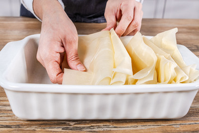 Strudelteig falten
