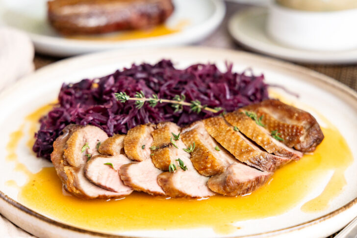 Gänsebrust braten und richtig zubereiten nah