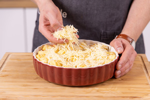 Krokette-Auflauf mit Käse überbacken