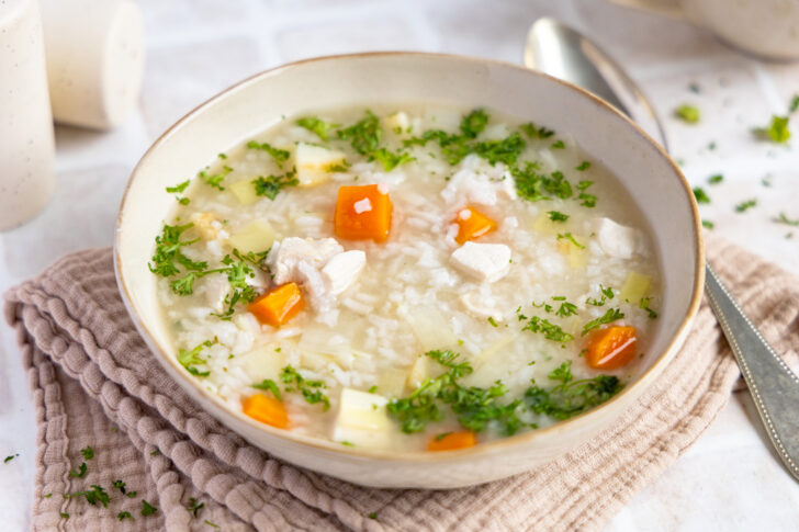 Reissuppe mit Huhn