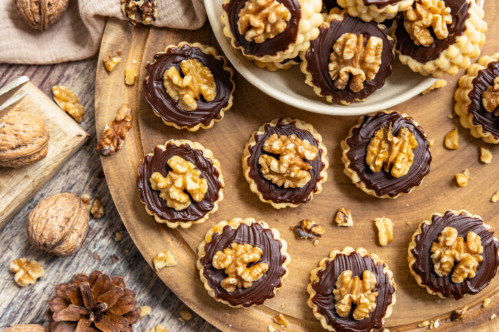 Walnuss-Marzipan-Plätzchen