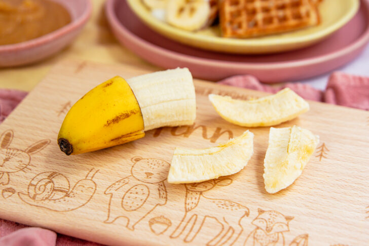 Banane für Babys aufgeschnitten