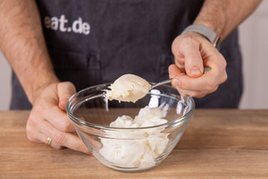 Frischkäse dazugeben