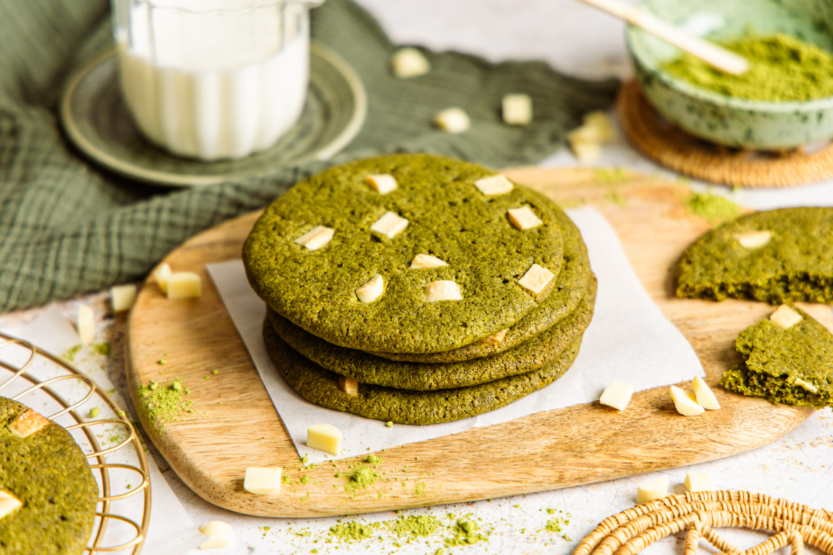 Matcha Cookies mit weißer Schokolade