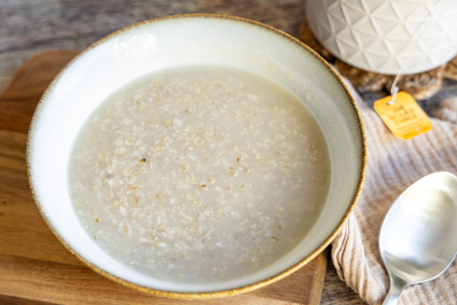 Omas Haferschleimsuppe bei Magen-Darm