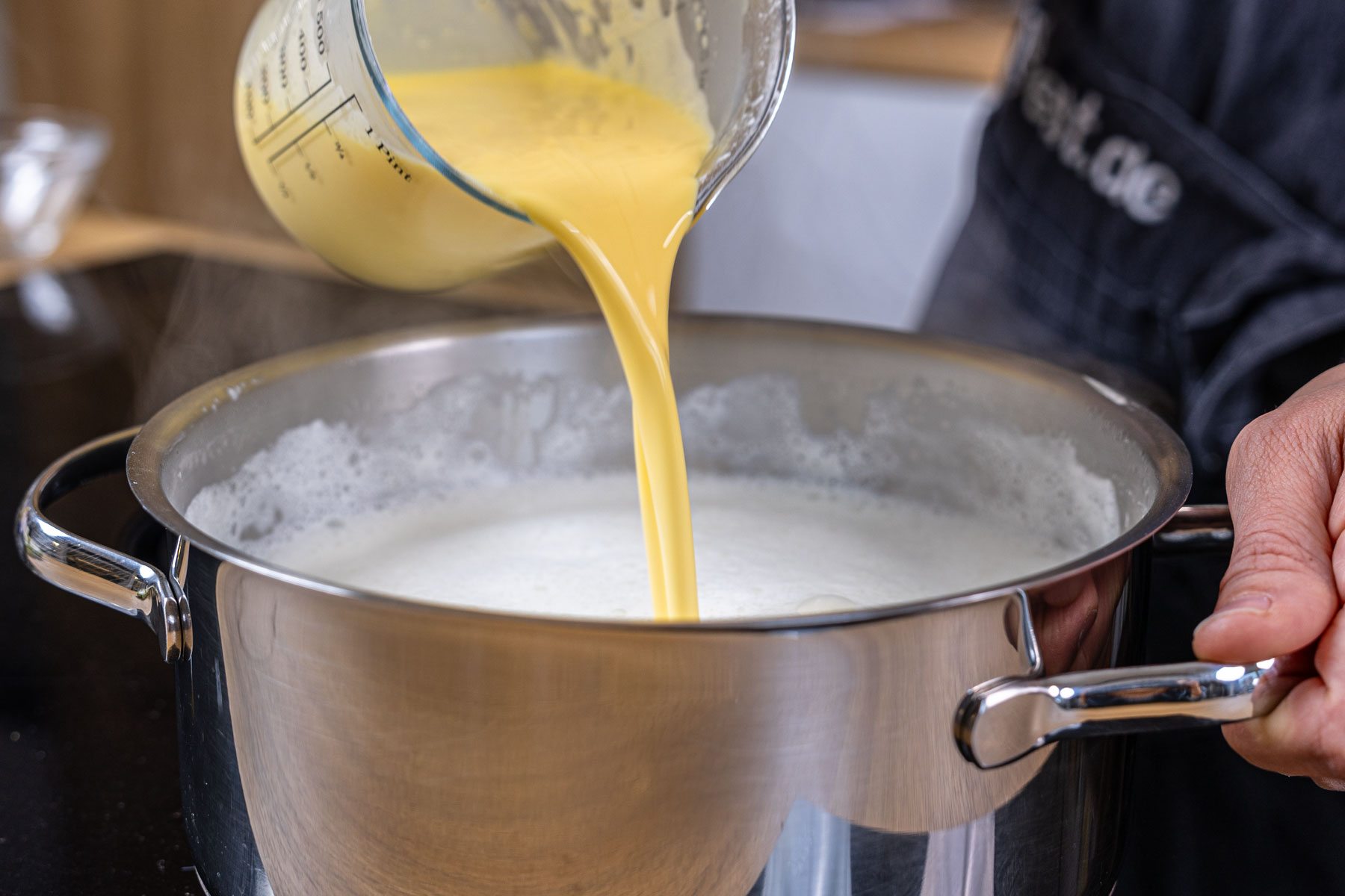 Milch Pudding Omas Puddingkuchen: so einfach & lecker