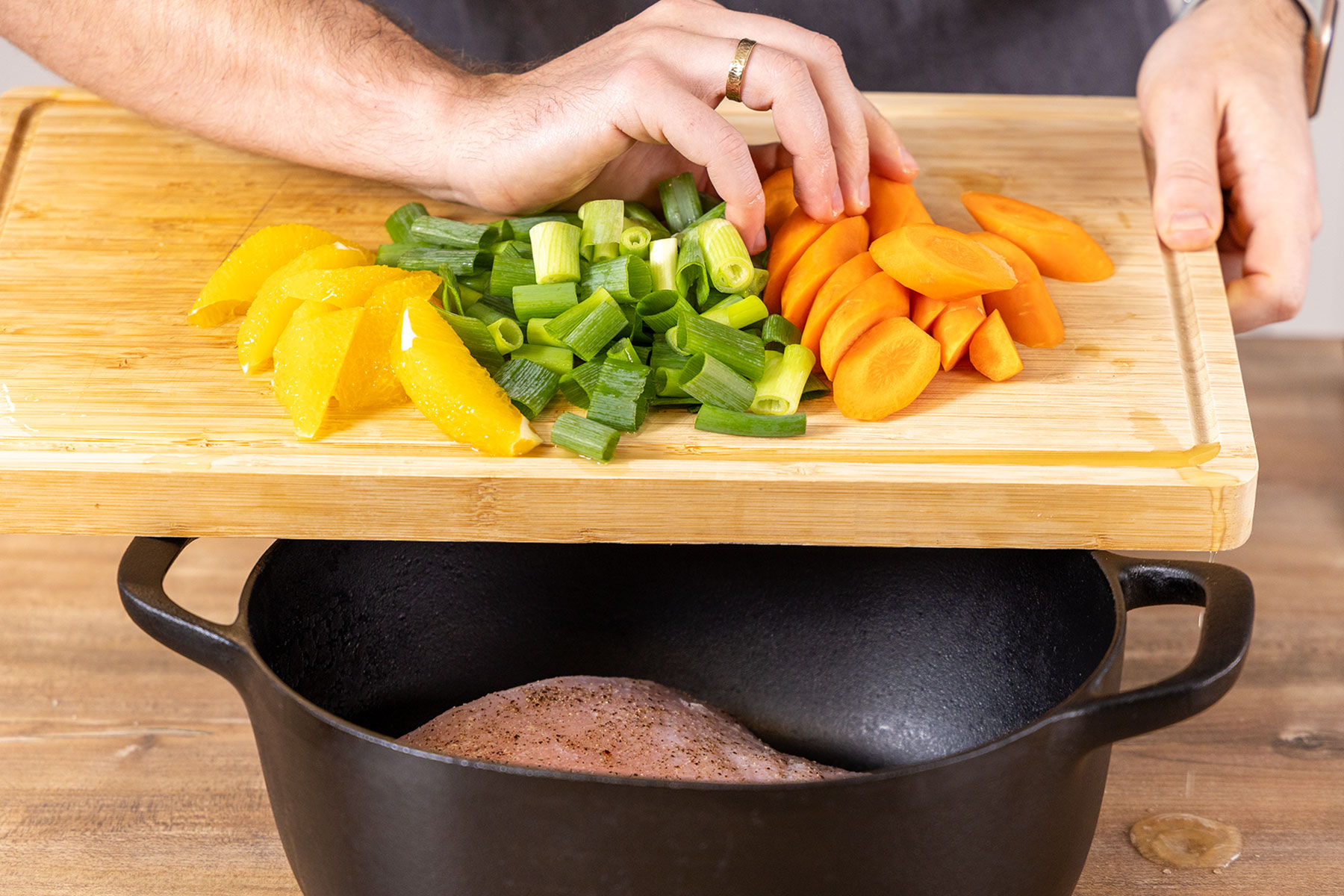 Putenbraten im Bräter