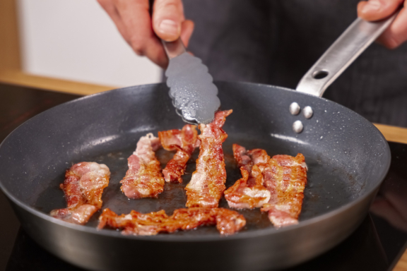 Überbackenes Nackensteak aus dem Ofen