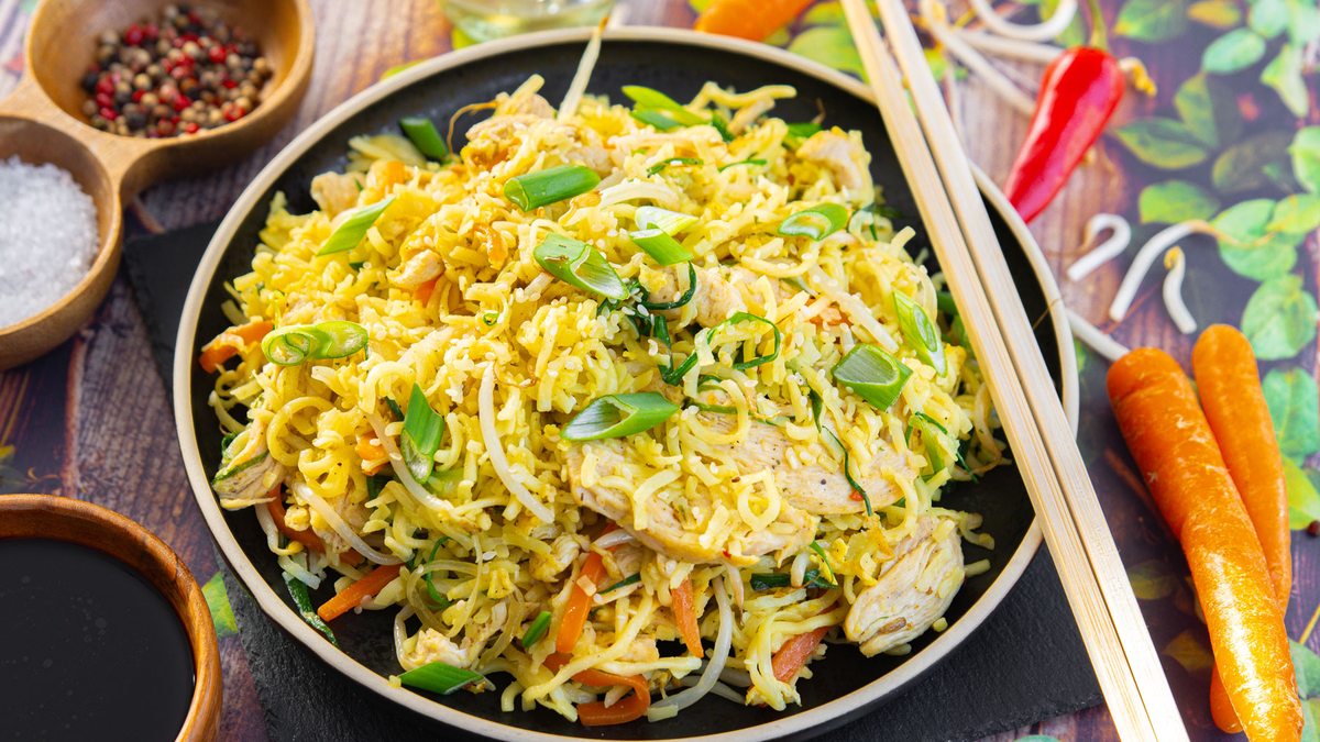 Chinesische Bratnudeln