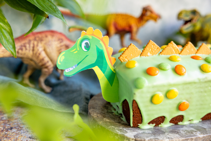 Dino-Kuchen mit Schokolade