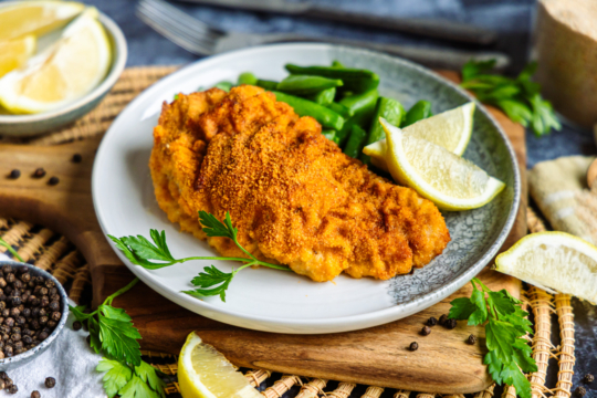 Panierte Schnitzel aus dem Backofen