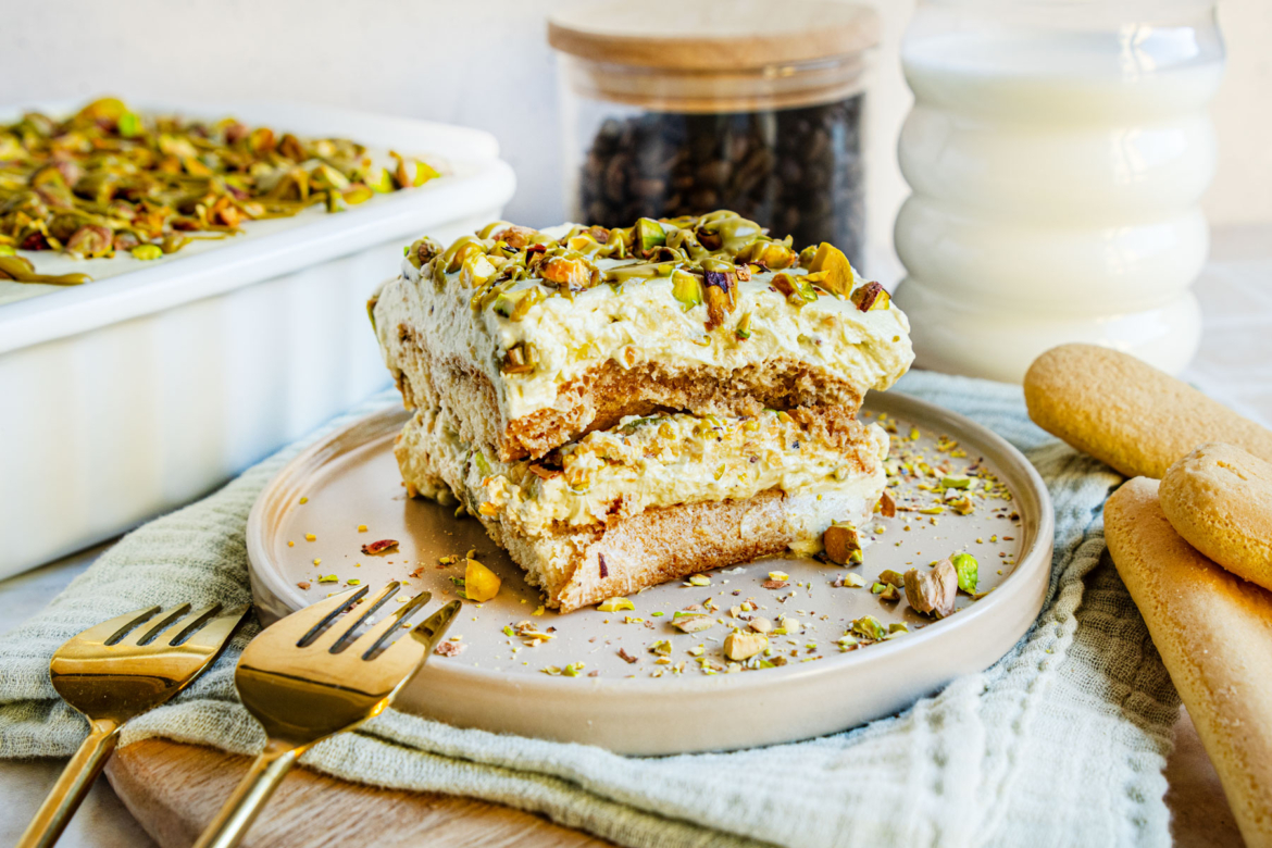 Pistazien Tiramisu: Dessert mit leckerer Pistazien-Creme