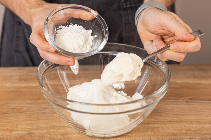Crème légère mit Speisestärke vermischen