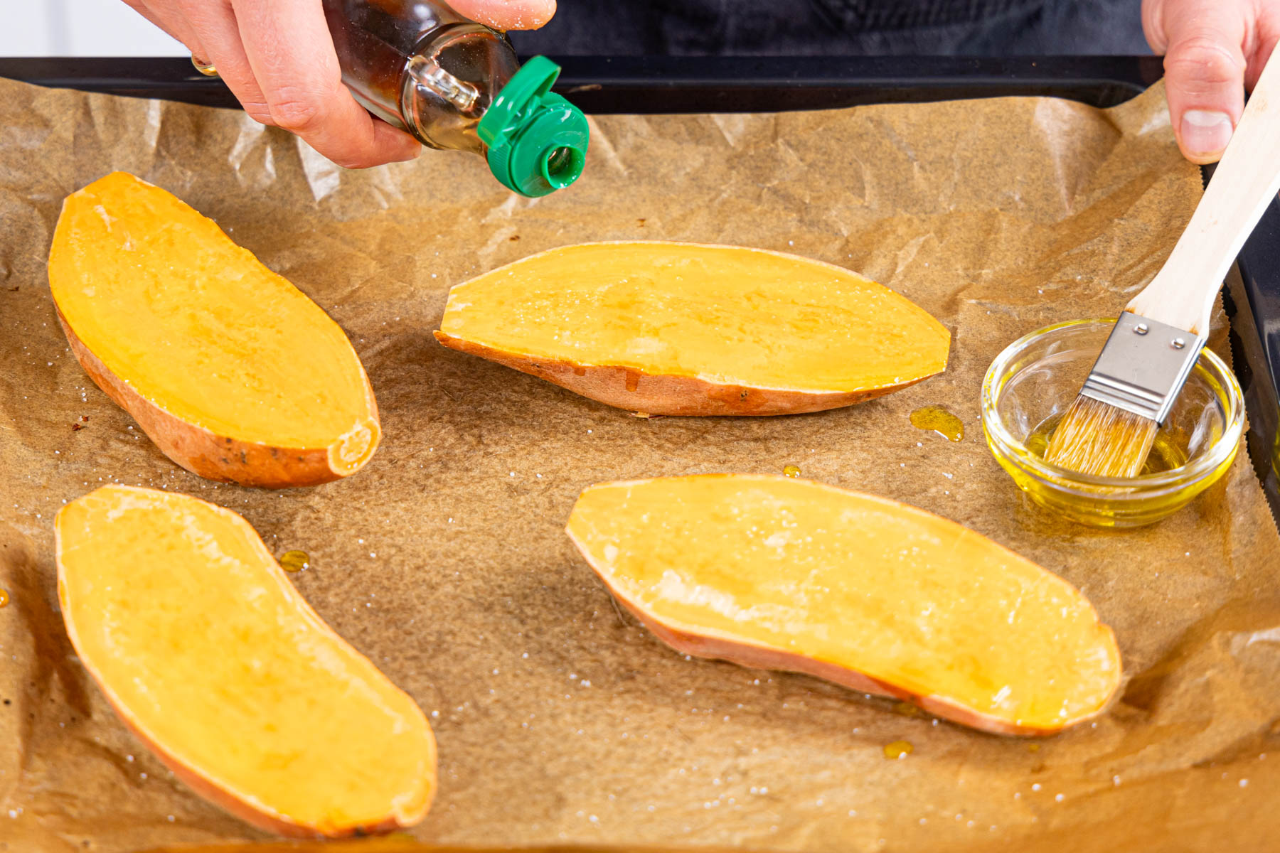 Süßkartoffeln aus dem Ofen: schnell & einfach Süßkartoffeln aus dem Ofen: schnell & einfach