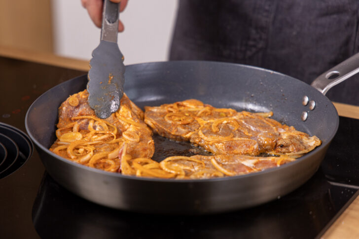 Steaks anbraten