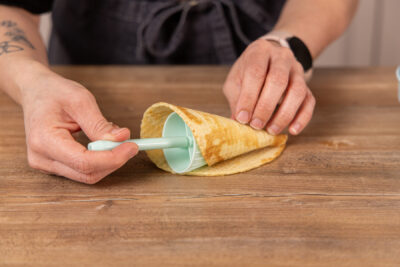 Hörnchenwaffeln formen